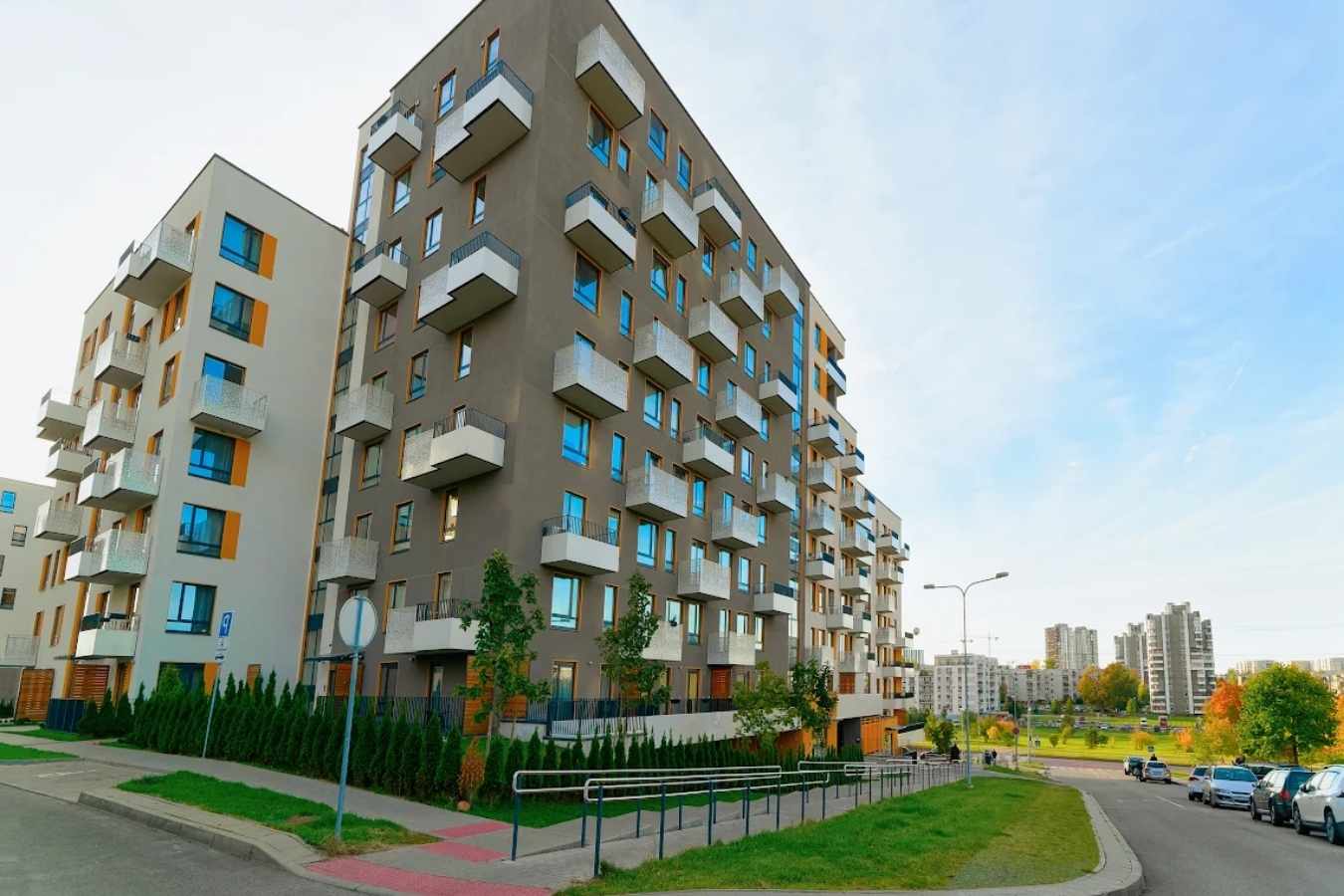 Plots vs Flats in Chandigarh & Mohali – Invest Smart Today 4 Flats in Mohali