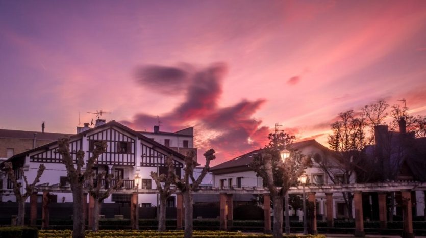 buying and selling houses