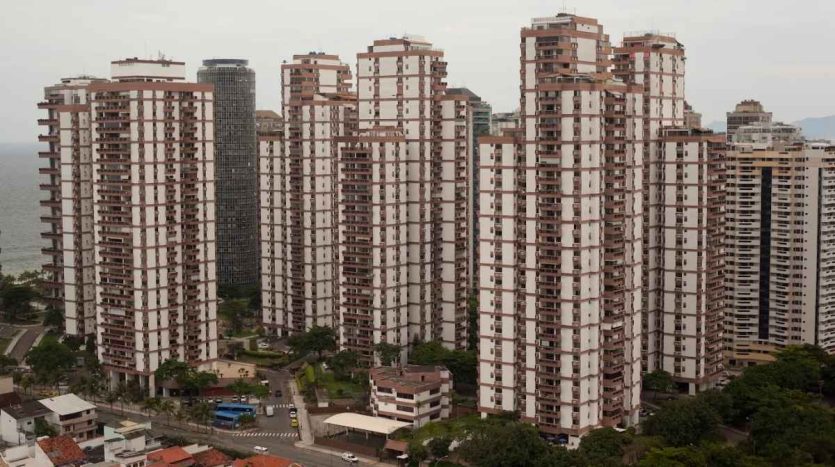 independent floor for sale