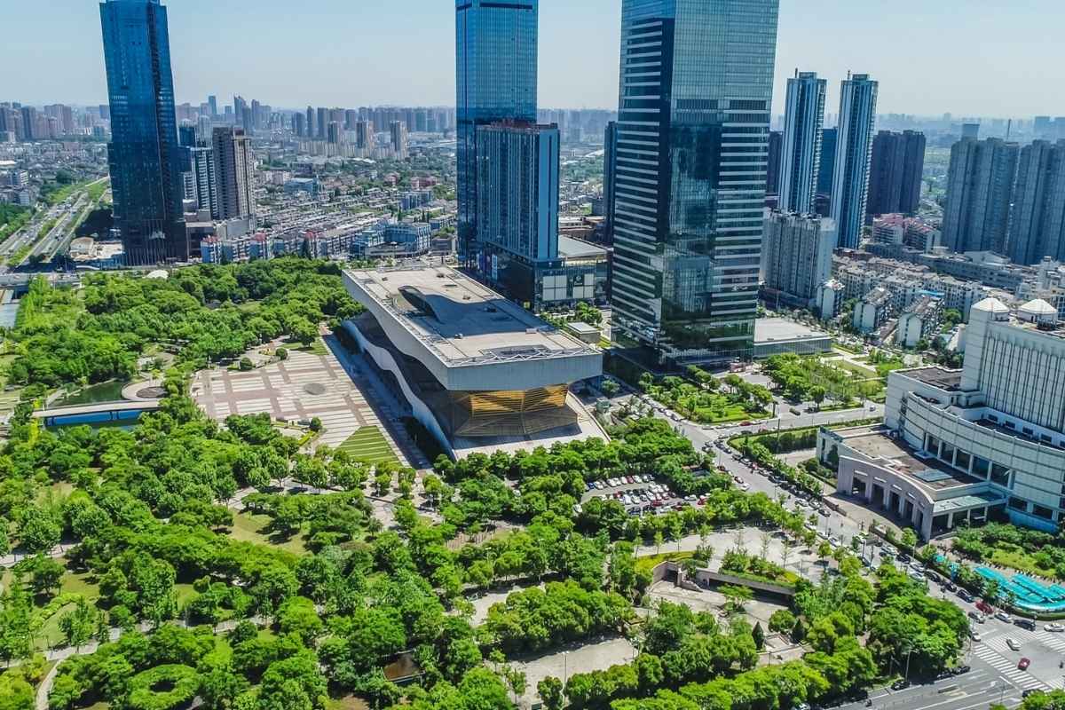 How to Invest in Commercial Real Estate for Maximum Success 2 How to Invest in Commercial Real Estate